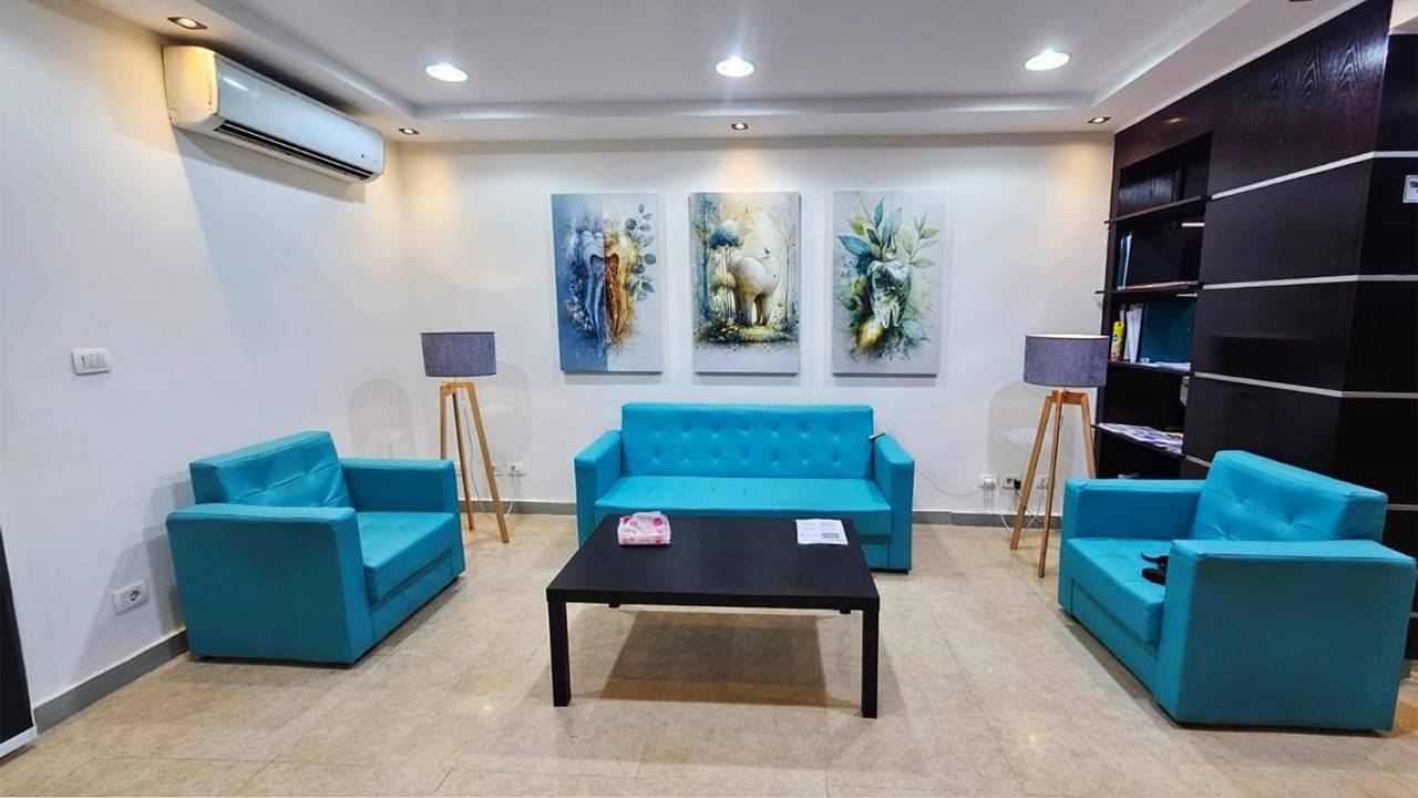 elite-smile-clinics-elnasr-3 Patient waiting area at Elite Smile Clinics Elnasr Branch